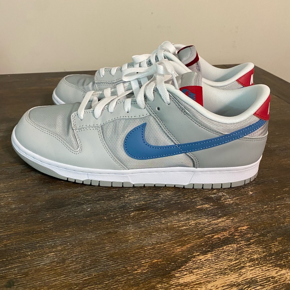 Nike Dunk Lows size 11 in GREAT condition!